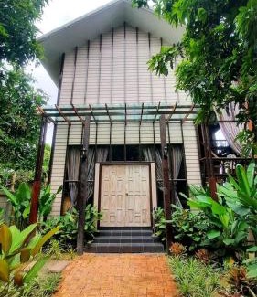 Wang Phinphat House | กมุทมาศ สวรรคโลก
