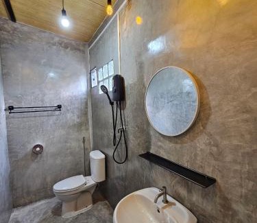 Phichit House | ชุ่มฉ่ำ พูลวิลล่า พิจิตร