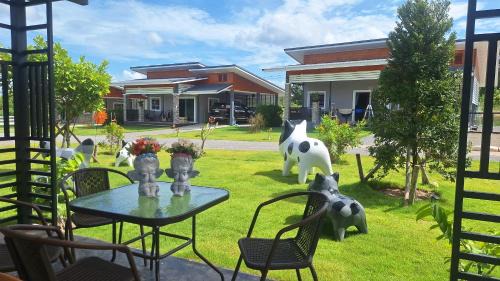 Suan Phueng House | บ้านน้ำผึ้งโฮมสเตย์