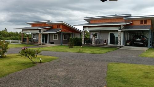 Suan Phueng House | บ้านน้ำผึ้งโฮมสเตย์