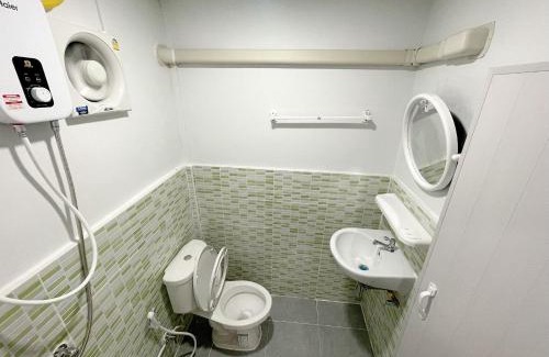 Phibun Mangsahan Apartment | บ้านพูลทรัพย์ที่พัก POONSUB TEEPAk