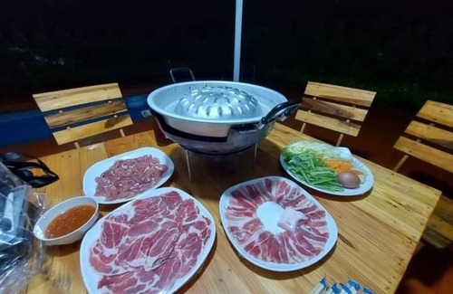 Lan Sak House | บ้านล้านวิว โฮมสเตย์ Million View Homestay ทีพักลานกางเต้น หุบป่าตาด อุทัยธานี