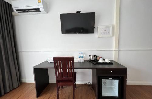 Sangkhla Buri Hotel | บ้านสวนสมบูรณ์