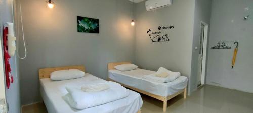 Suan Phueng Hotel | บ้านไม้หอมบูติค สวนผึ้ง