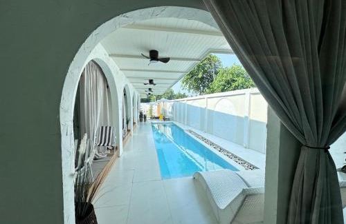 Khlong Kha Chen Hotel | มินิมอลโฮลเทล