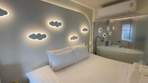 Khlong Kha Chen Hotel | มินิมอลโฮลเทล