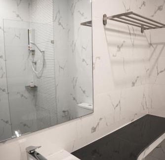Tambon Nam Chun Hotel | อนาลยา เพลส - Analaya Place
