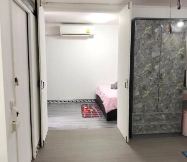 Ban Mai Hotel | อิมแพ็ค popular condo c5 แม่ตังค์