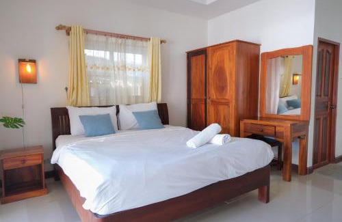 Pak Nam Pran House | เธอ วิลล่า THER villa