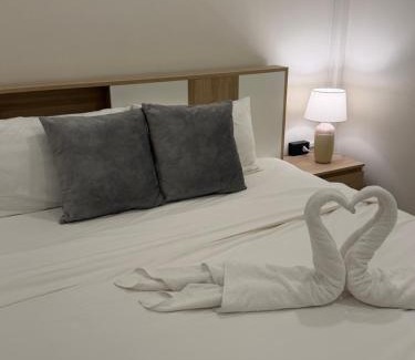 Sam Roi Yot Resort | เพชรไพลินรีสอร์ทสามร้อยยอด