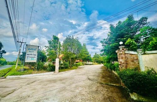 Khueang Nai Hotel | แฮปปี้รีสอร์ทเขื่องใน