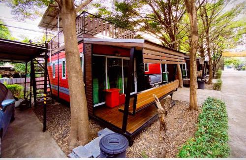 Chum Saeng Hotel | โรงแรมดีเทล