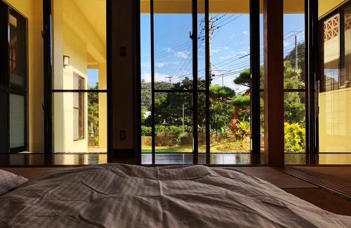 Nago Villa | やんばる別荘三原でーじまぎー -Yanbaru stay MIHARA VILLA GRANDE-