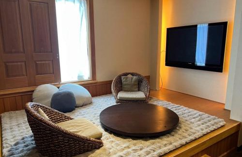 Atsugi Hotel | ジュリア