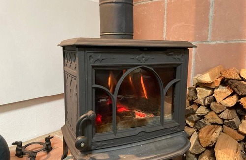 Toon Apartment | テントサウナのある棚田の前のお家 Miuchi house