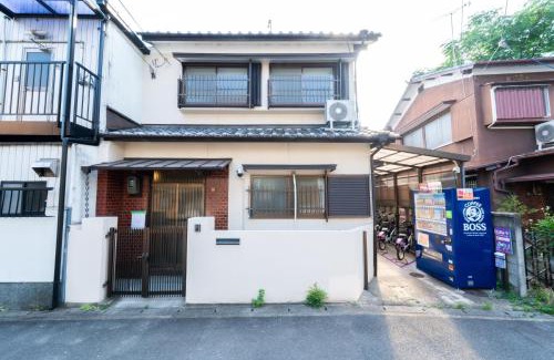 Fushimi House | 三十三Inari