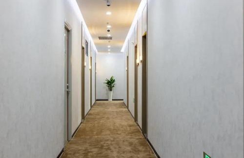 Nanhu Qu Hotel | 丰逸智能轻奢酒店嘉兴南湖景区月河古街店