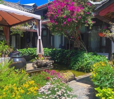 Dayan Old Town House | 丽江小镇时光客栈