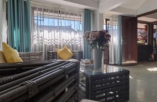 Dayan Old Town House | 丽江小镇时光客栈