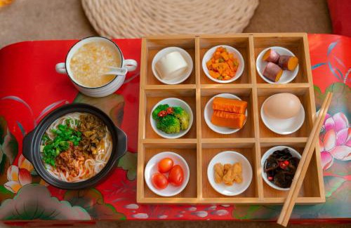 Dayan Old Town House | 丽江指云公馆Nakhi Cultural Experience在地体验民宿