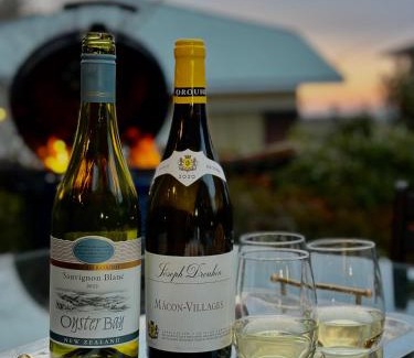 Futo House | 伊豆高原 温泉付別荘 ISANA Mountain Villa - BBQ, Pizza Oven & Hotsprings