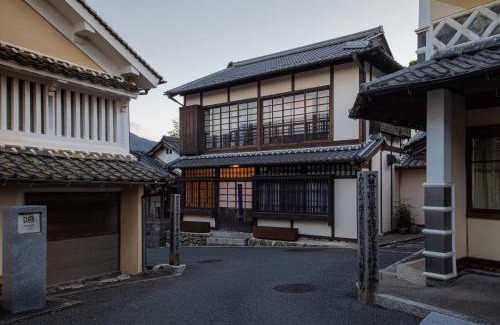 Uchiko Hotel | 内子の宿 織