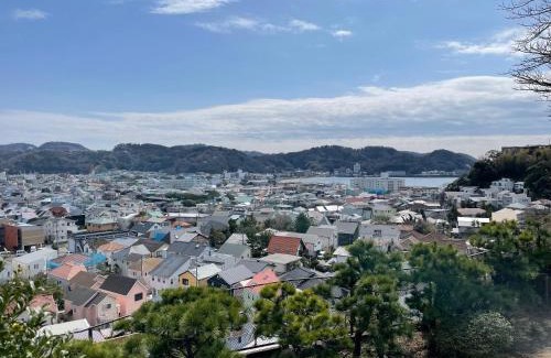 Zushi Apartment | 【 円 madoka 】逗子鎌倉で暮らすように過ごす一棟貸し宿泊施設​