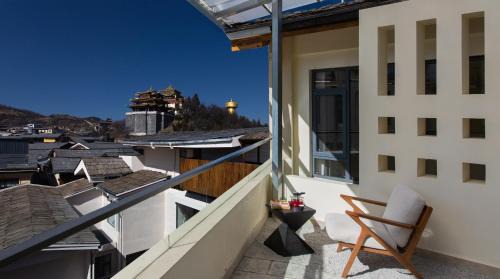 Shangri-La Hotel | 半渡供氧Holiday Villa设计师民宿