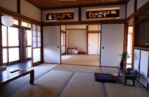 Miyashiro House | 古民家の宿 奈味