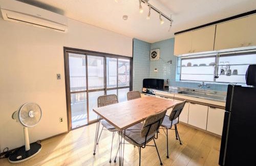 Etajimacho Kirikushi House | 古民家1棟貸し Kirikushi Coastal Village 自然に囲まれたのどかな島の宿