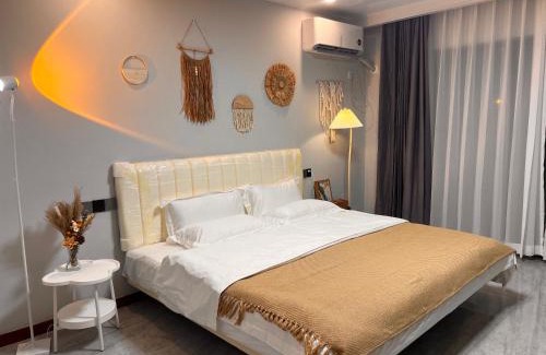 Santuk Bed & Breakfast | 四季餐厅旅馆