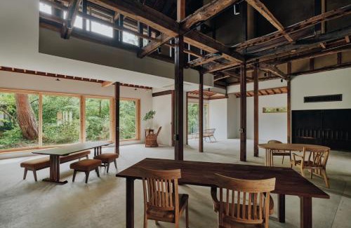 Nakaniikawa-gun Villa | 土肥邸母屋