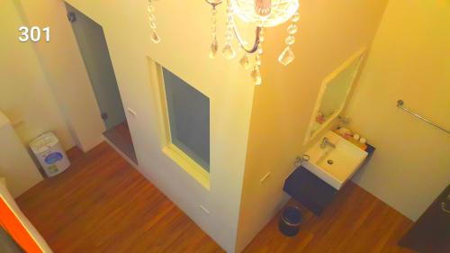 Wujie House | 夢幻城堡民宿