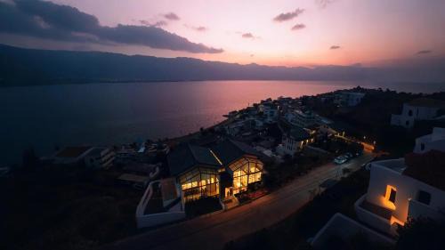 Dali Town Hotel | 大理千山继酒店 Dali Qianshanji Hotel