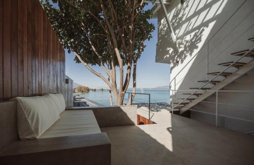 Dali Town Hotel | 大理洱朵花园海景酒店