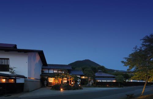 Tendo Hotel | 天童荘 TENDOSO