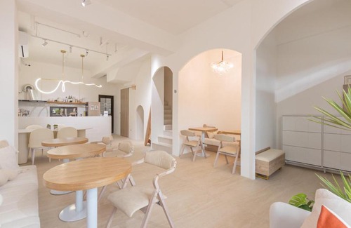 Toucheng House | 宇宙日光小公寓 Universe And Sunlight Apartment