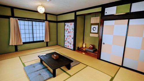 Minamitsuru-gun Apartment | 富士吉田たまきや