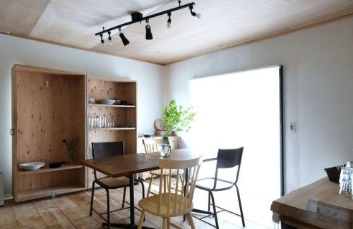 Minamitsuru-gun Villa | 富士山ビューの貸切宿 屋根付きウッドデッキでbbq可 浅間神社近く