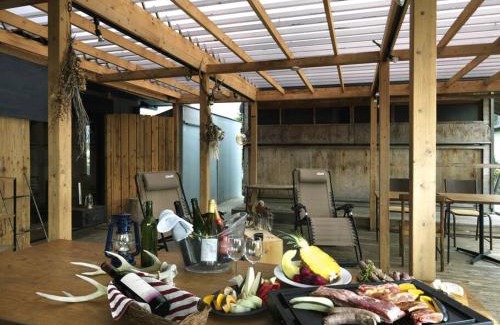 Minamitsuru-gun Villa | 富士山ビューの貸切宿 屋根付きウッドデッキでbbq可 浅間神社近く