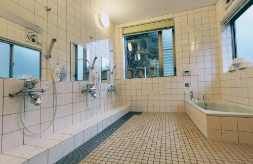 Niyodogawa Hotel | 山村自然楽校しもなの郷 Shi-mo-na-no-sato Nature Retreat