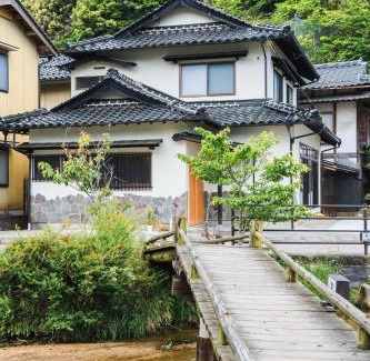 Matsue House | 川の灯