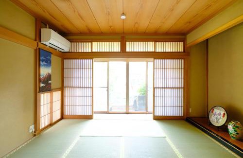 Nanasawa Onsen Villa | 平塚駅3分 無料駐車場付き 鎌倉 横浜 湘南観光に便利! Villa Hiratsuka ツバメキタル-Vacation Stay