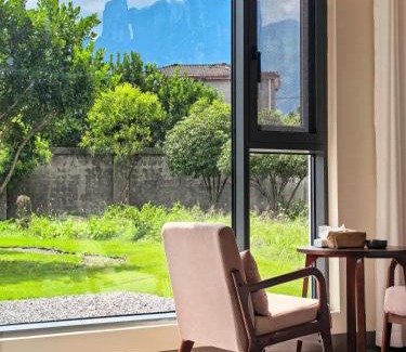Yongding House | 张家界溪畔民宿-Zhangjiajie The Brookside Hotel