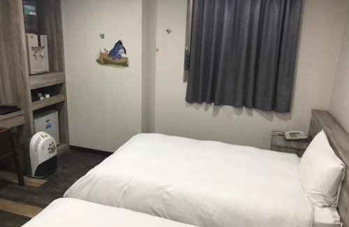 Hsinchu City Centre Hotel | 心園生活旅店 Xin Yuan Hotel