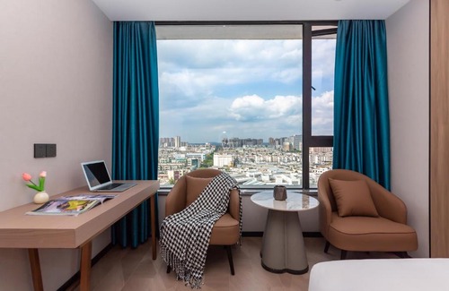 Qingbaijiang Hotel | 成都凡漫Meisu酒店