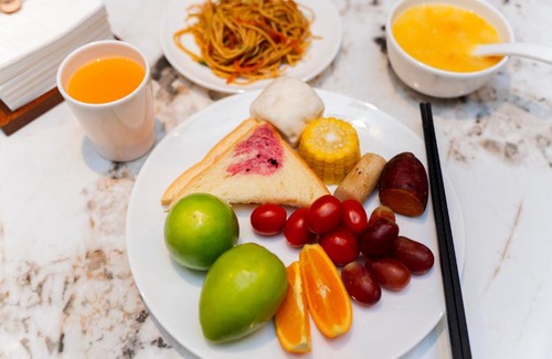 Qingbaijiang Hotel | 成都凡漫Meisu酒店