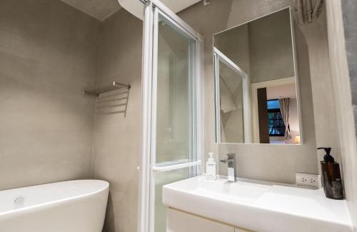 Sanchong House | 文坊 Wen Guest House