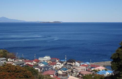 Kawana Apartment | 旅ポストのの花