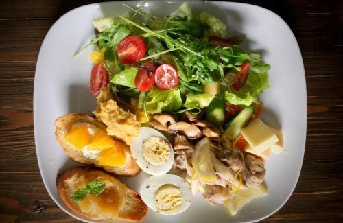 Ruifang Bed & Breakfast | 有餘和宿 HOHOstay